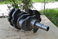 Колінчастий вал ( Коленвал ) Т-16, Т-25 Д-21 (болт М14)