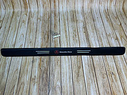 Наклейка на задній бампер карбонова Mercedes-Benz на всі моделі, також інші марки автомобілів