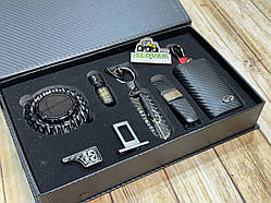 Подарунковий бокс для авто Infiniti (Ароматизатор, заглушки, брелок, тримач окулярів, ключниця)