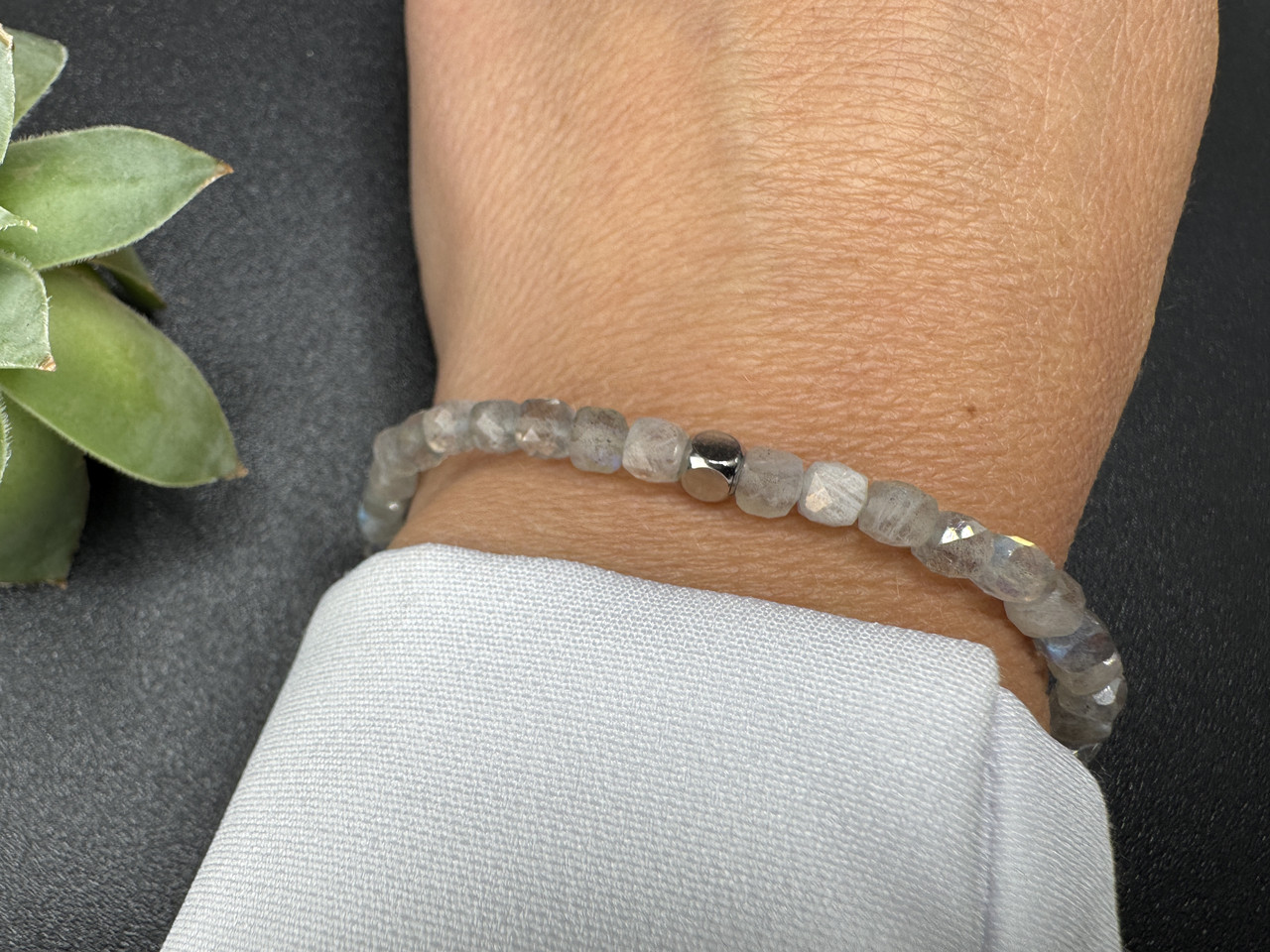 Браслет із кубиків лабрадориту — сприяє впевненості, врівноважує емоції, фото 1