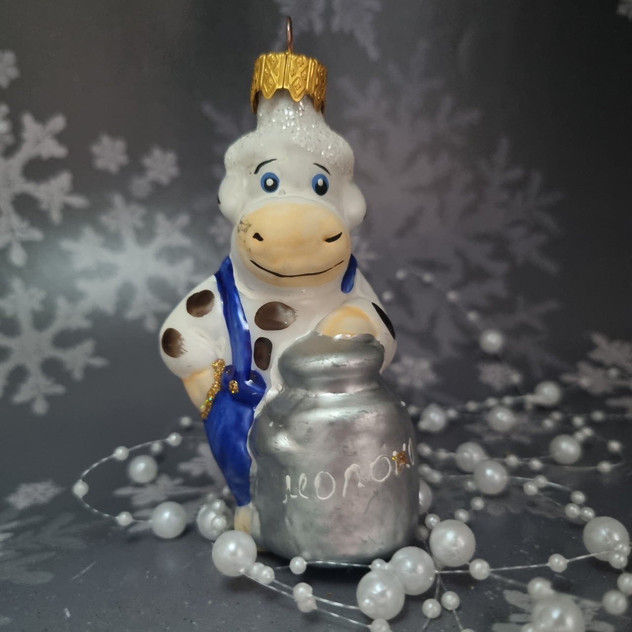 Скляна ялинкова іграшка Бик з бідоном 387/с