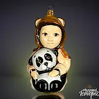 Ялинкова іграшка "Малюк з пандою", ТМ Різдвяні Історії, 4820001045253