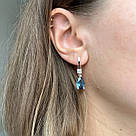 Мініатюрні срібні сережки-підвіски у формі крапельки "Монако" (блакитний фіаніт, срібло 925, золото 375), фото 6