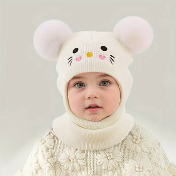 Дитяча шапка шолом для дівчинки біла