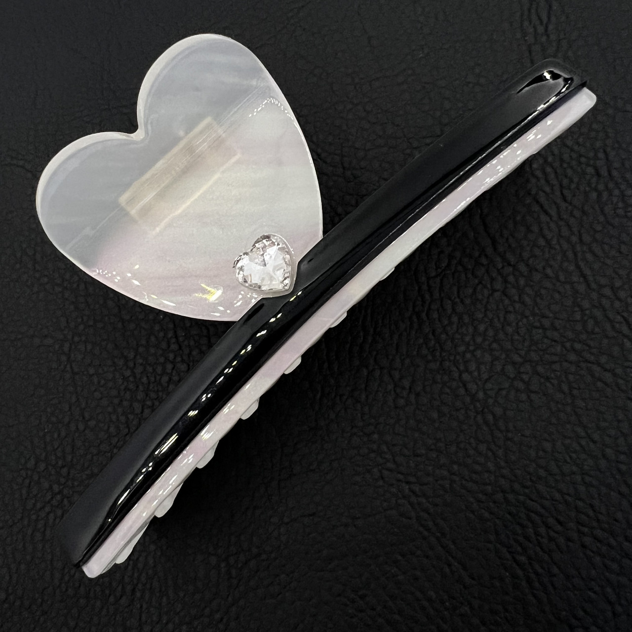 Краб для волос пластик акрил с сердечком двухцветный с перламутром и кристаллом длина 11 см ширина 4.5 см