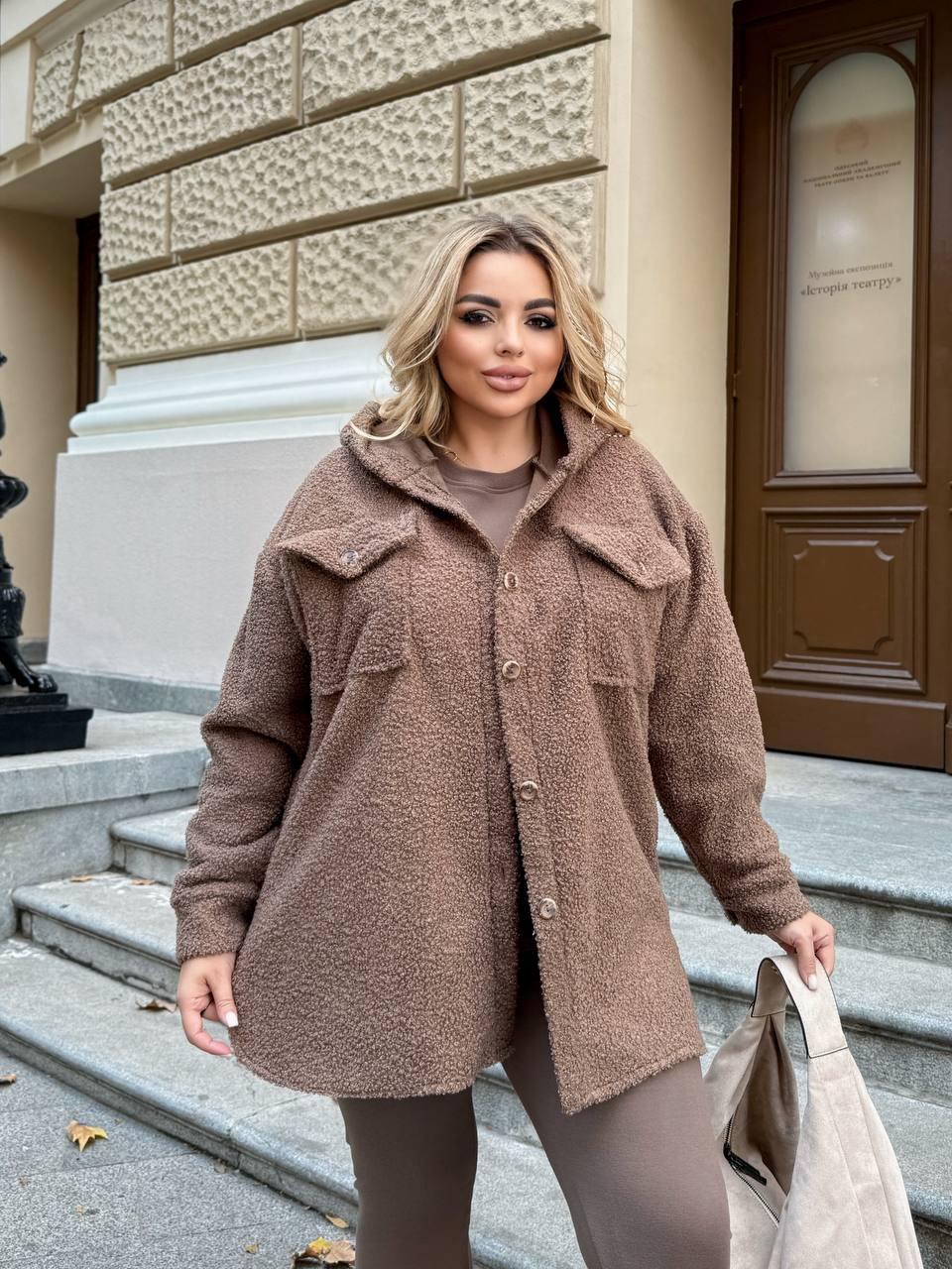 Стильна тепла сорочка з капюшоном на ґудзиках з баранчику на флісі ( верхній одяг ) Розміри: 50-52, 54-56, 58-60