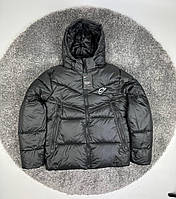 Чоловіча зимова куртка Nike Storm-FIT Чорний пуховик Nike Storm-FIT Стильна куртка-пуховик Nike Storm-FIT на зиму