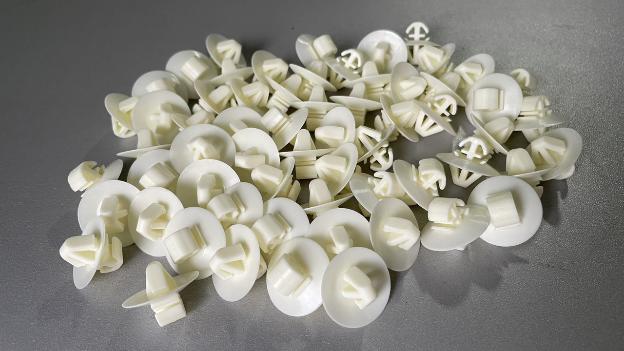 Кліпса (к-кт 50 шт) кріплення молдингу обшивки Mercedes Sprinter W906 - VW Crafter, фото 1