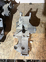 038903143AE Кронштейн кріплення генератора компрессора кондиционера VW Passat B5, Skoda SuperB, Audi a4 b6 a6 c5 a4 b5