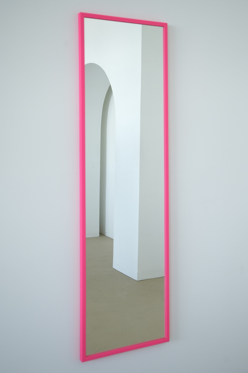 Настінне дзеркало на повний зріст в рамі 165*50 рожеве, фото 1