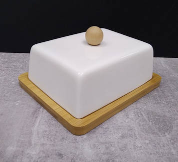 Маслянка порцелянова з бамбуковою підставкою Naturel 13.5 х 12 х 7.5 см BonaDi 289-144