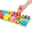 Логічна дошка дерев'яна іграшка з набором розвивальних ігор для дітей Магнітна риболовля сортер кілочки цифри, фото 7