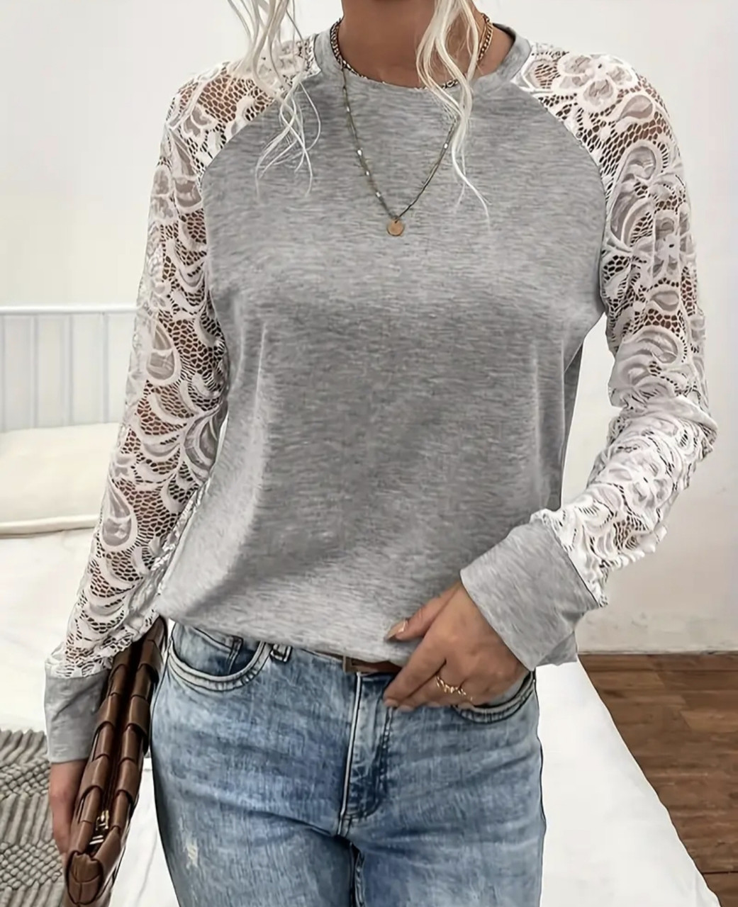 Стильна жіноча кофта з гіпюровими рукавами, фото 1