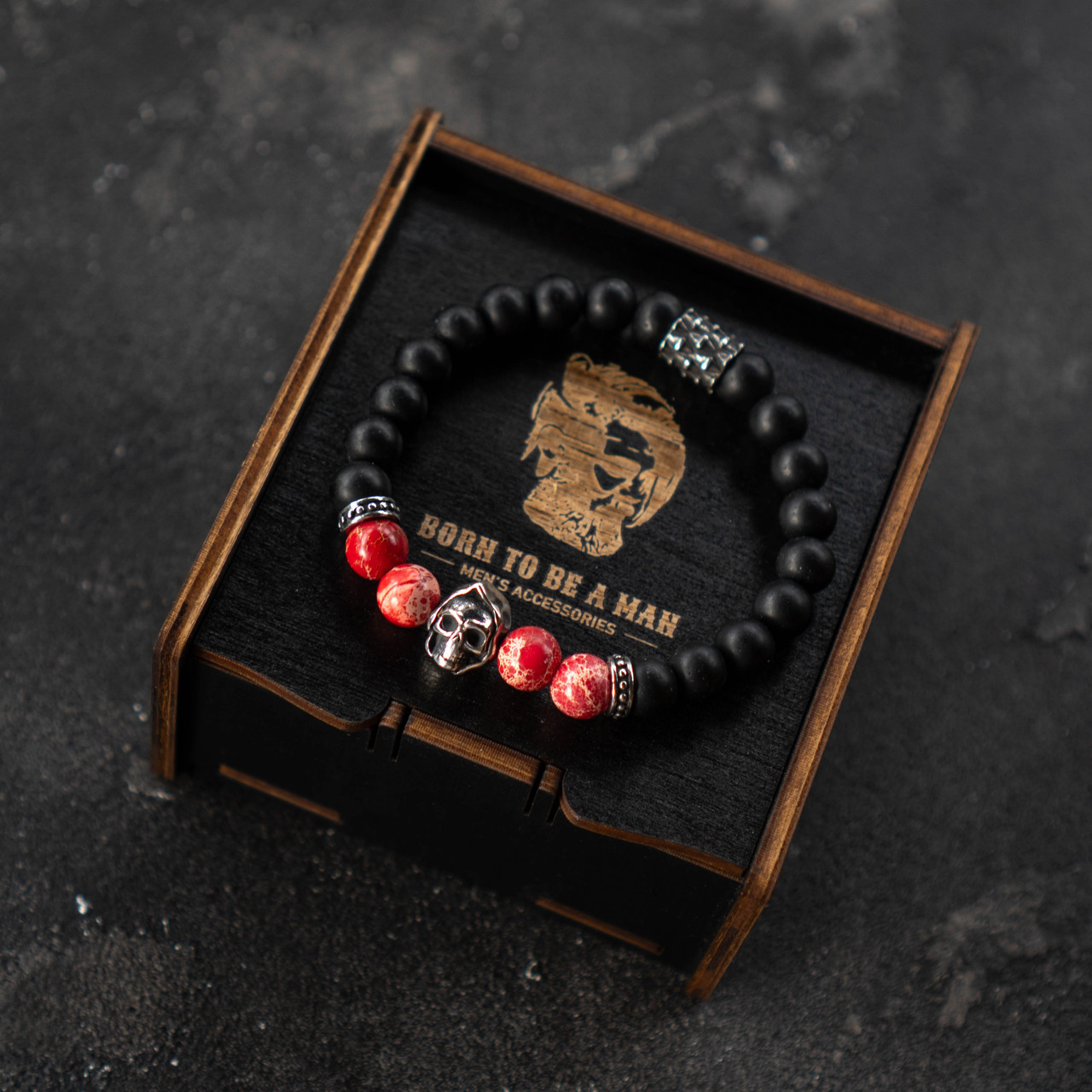 Чоловічий браслет з натурального каменю з шоломом FEAR преміум якість, фото 1