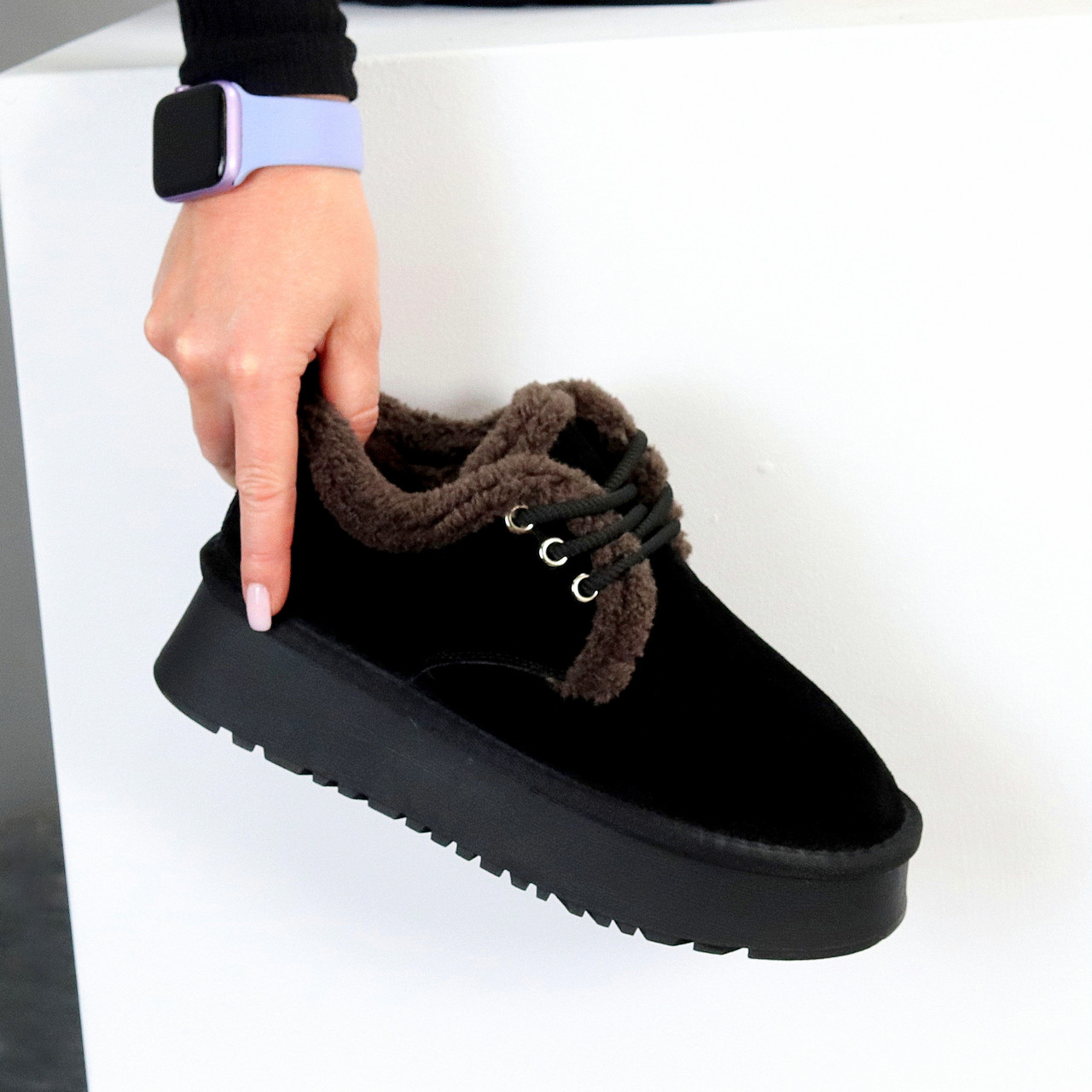 Чорні низькі замшеві уги на шнурівці на потовщеній підошві 41, фото 1