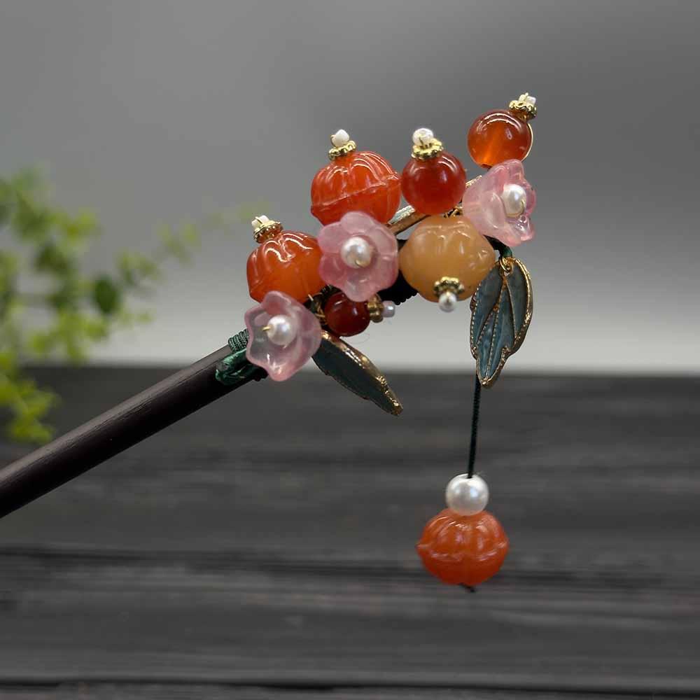 Дерев'яна шпилька для волосся в традиційному стилі Квітучий гранат, фото 1