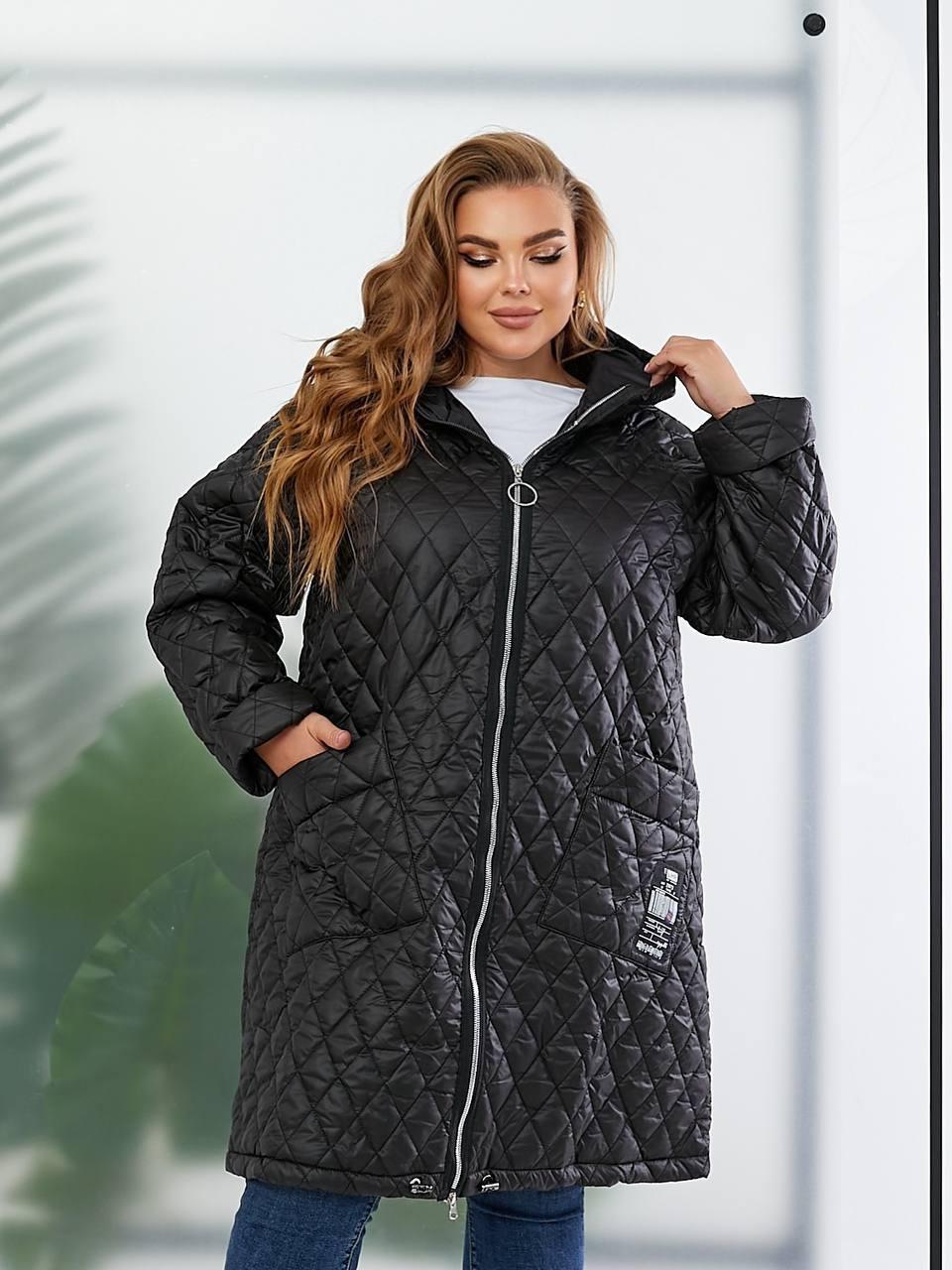 Жіноча стьобана куртка з капюшоном демісезонна пряма оверсайз двостороння блискавка чорна 52-70 - фото 1 - id-p2776751697
