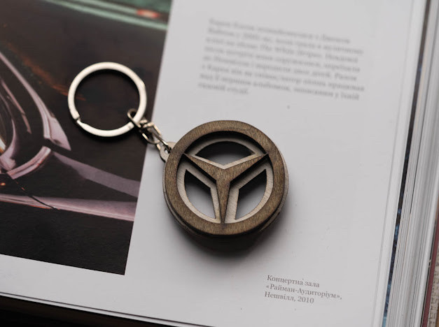 Брелок дерев'яний Mercedes-Benz. 4см, фото 1