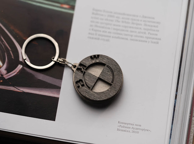 Брелок дерев'яний BMW. 4см, фото 1