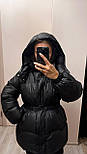 Жіноча зимова куртка чорна з капюшоном на еко-пуху — модна тепла куртка з кулісою, М, L, XL, фото 6