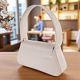 Жіночий клатч сумка через плече бежева маленька сумочка з плечовим ременем з екошкіри, фото 3