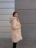Жіноча тепла стьобана плащова куртка на хутрі бежева, фото 2