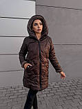 Жіноча тепла стьобана плащова куртка на хутрі бежева, фото 6