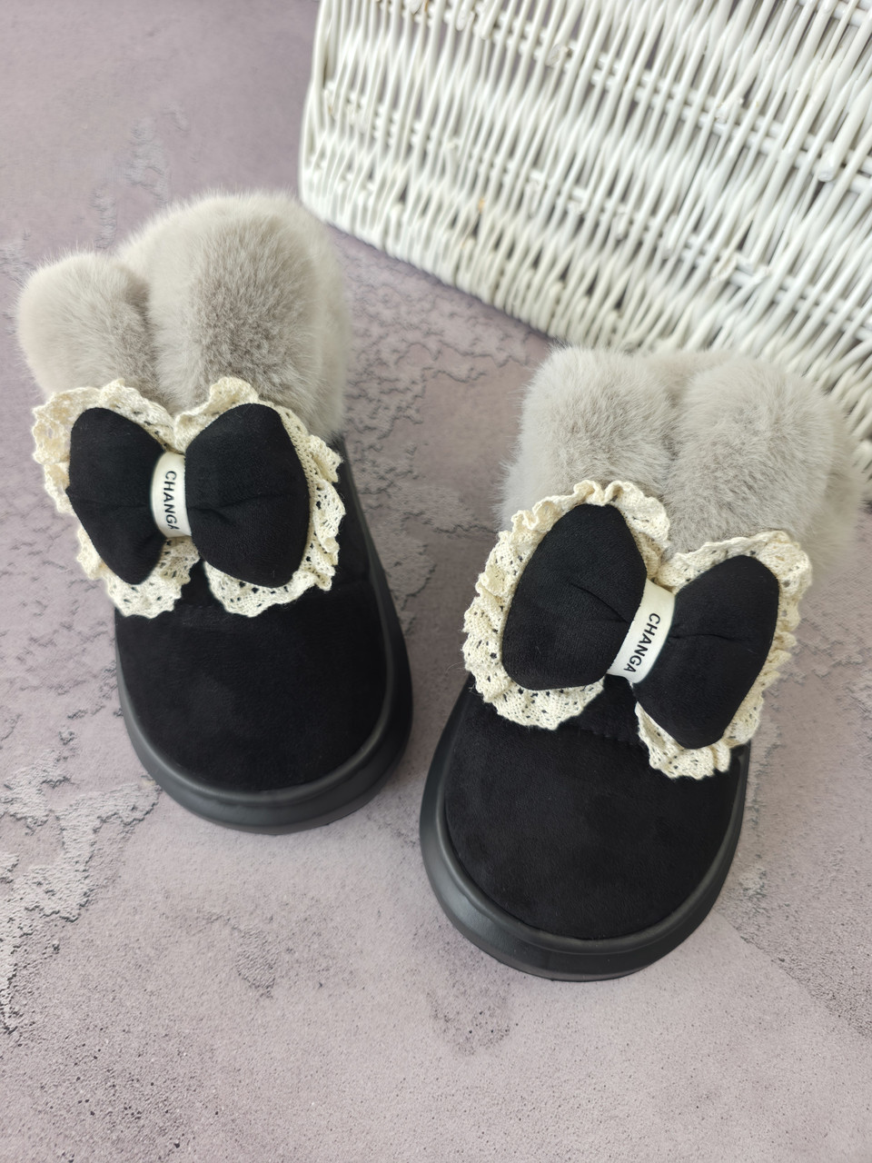 Дитячі домашні капці від 28 до 33 розмір кімнатні дитяче кімнатне взуття хутряні зимові капчики для дівчинки садочка будинку, фото 1