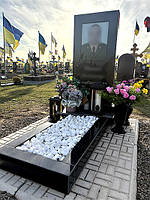 Памятник военному с фотостеклом 2