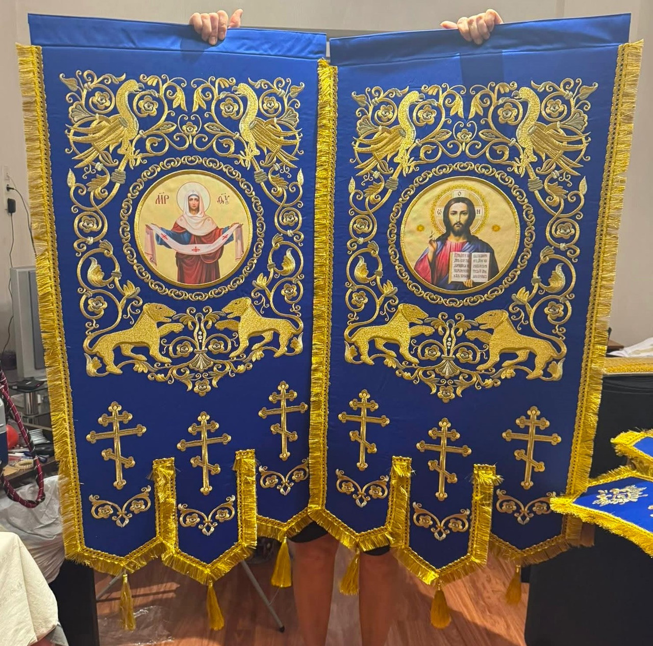 Вишиті хоругви на оксамиті з термодруком ікон, 120х60 см, фото 1