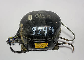 Компресор для холодильника AEG Zanussi Electrolux Б/У jiaXipera ZBS1114CY R600a 120W