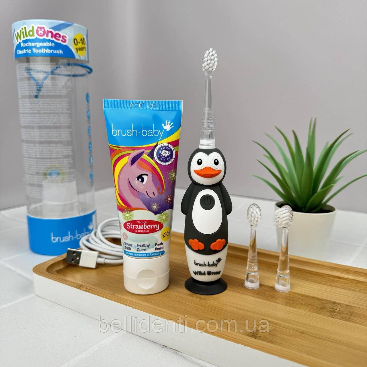 Набір від 3 до 10 років (щітка Brush Baby WildOnes Sonic, панда і  паста Brush-Baby 50 мл, єдиноріжка)