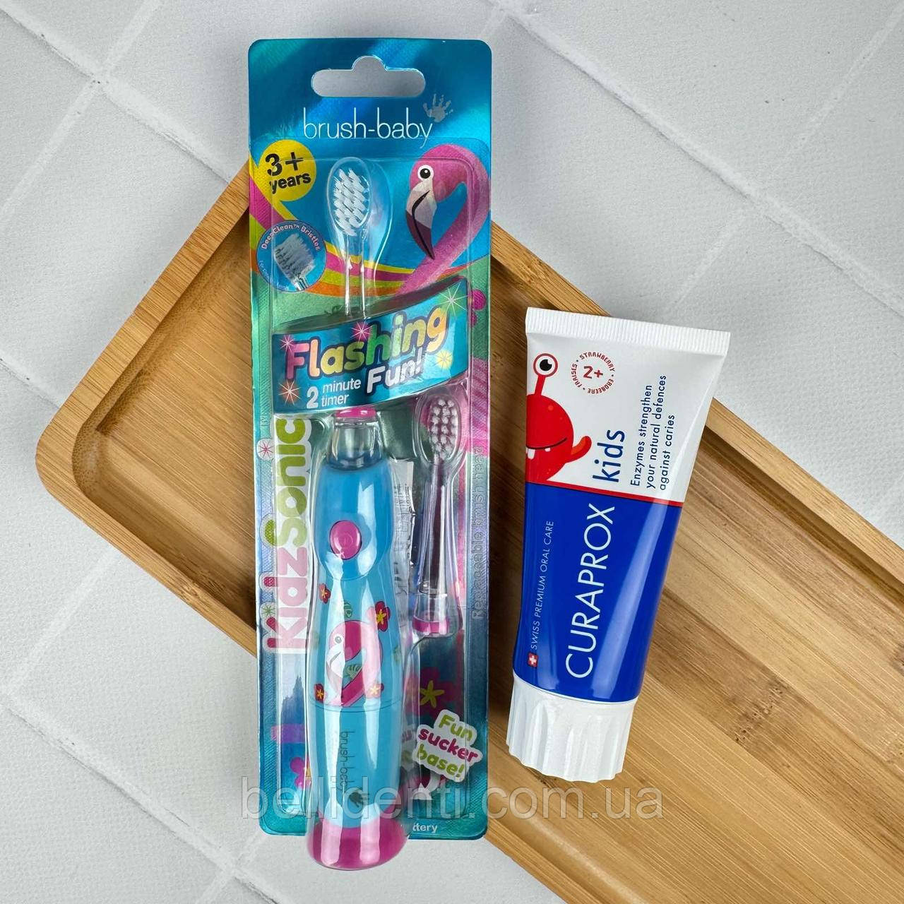 Набір Brush-Baby KidzSonic Curaprox Kids від 3 до 6 років (паста 60 мл + електрична щітка), фламінго