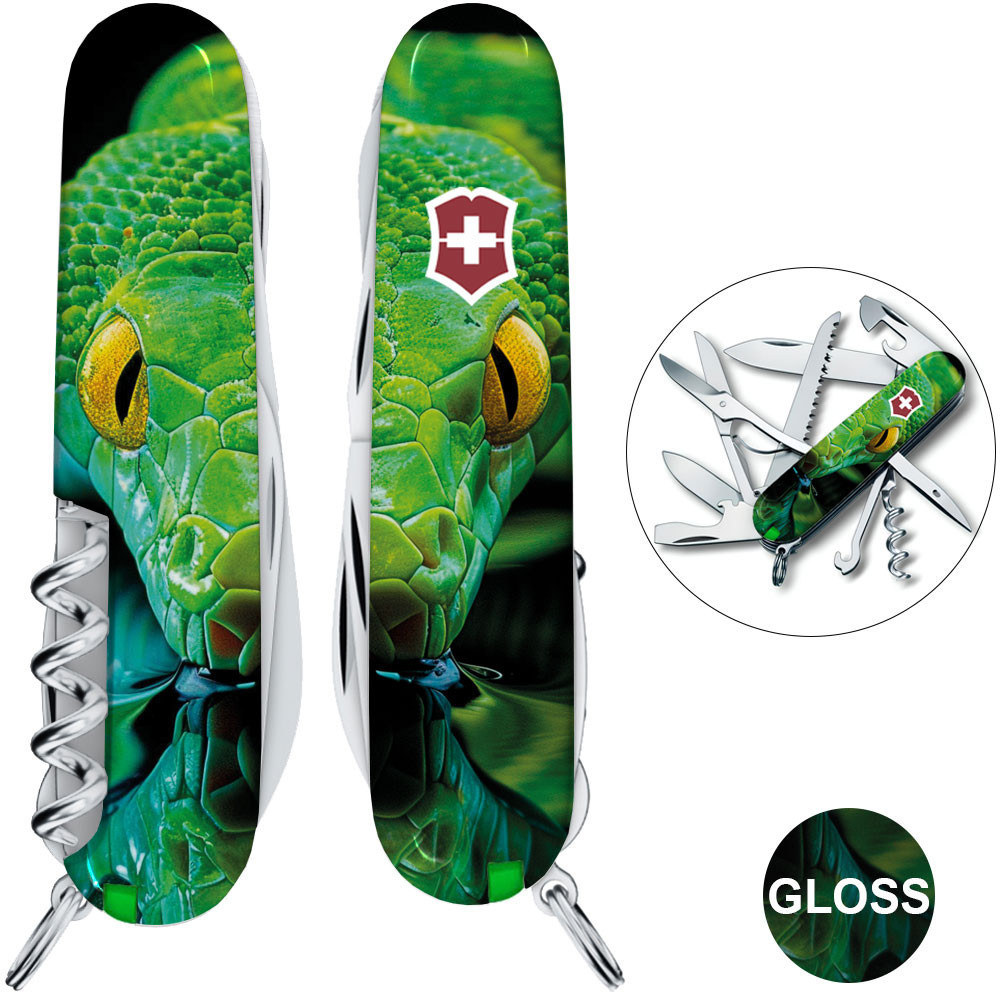 Швейцарський складаний ніж Victorinox HUNTSMAN ZODIAC Зелена дерев'яна змія 1.3713.3.Z4310pk
