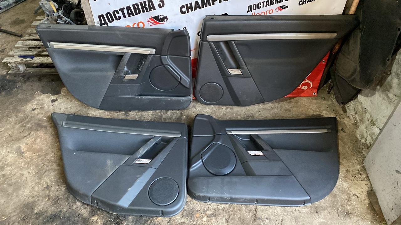 Вітаю зацікавлених на авто розборці Чемпіон !!!<br />
 Предметом оголошення є Комплект Обшивок Дверей Vectra C<br />
 Ціна вказана за комплект<br />
 Фактичний стан на фото. Гарантія 14 днів на встановлення та перевірку<br />
 Висилаємо по всій Україні по передоплаті на транспортні витрати!<br />
 Наявність та асортимент на складі постійно змінюються.<br />
 Точні деталі уточняйте по телефону +380973363743 — фото 1