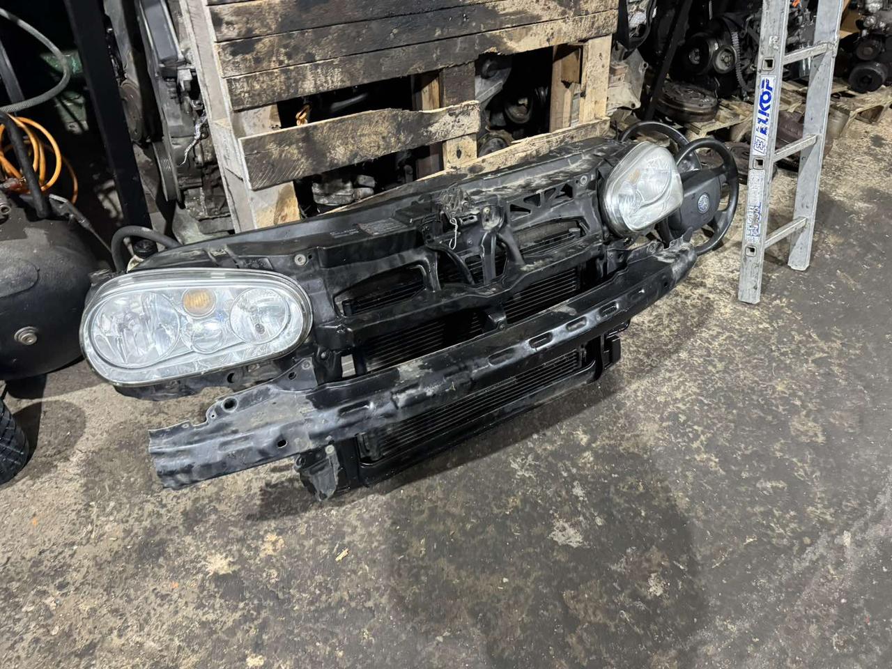 <p>Вітаю зацікавлених на авто розборці Чемпіон !!!<br />
 Предметом оголошення є&nbsp;Телевізор Vw Golf IV Без Кондиціонера! малий<br />
 Ціна вказана за голий телевізор!<br />
 Фактичний стан на фото. Гарантія 14 днів на встановлення та перевірку<br />
 Висилаємо по всій Україні по передоплаті на транспортні витрати!<br />
 Наявність та асортимент на складі постійно змінюються.<br />
 Точні деталі уточняйте по телефону +380973363743</p> — фото 2