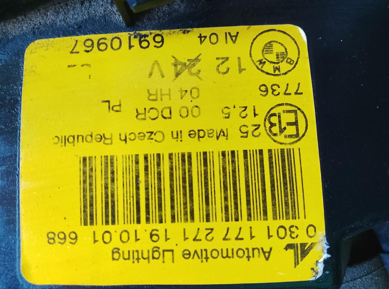 Вітаю зацікавлених на авто розборці Чемпіон !!!<br />
 Предметом оголошення є&nbsp;Фари Передні Bmw e46 lit Bi Xenon<br />
 Ціна вказана за Одну фару<br />
 Фактичний стан на фото. Гарантія 14 днів на встановлення та перевірку<br />
 Висилаємо по всій Україні по передоплаті на транспортні витрати!<br />
 Наявність та асортимент на складі постійно змінюються.<br />
 Точні деталі уточняйте по телефону +380973363743 — фото 3