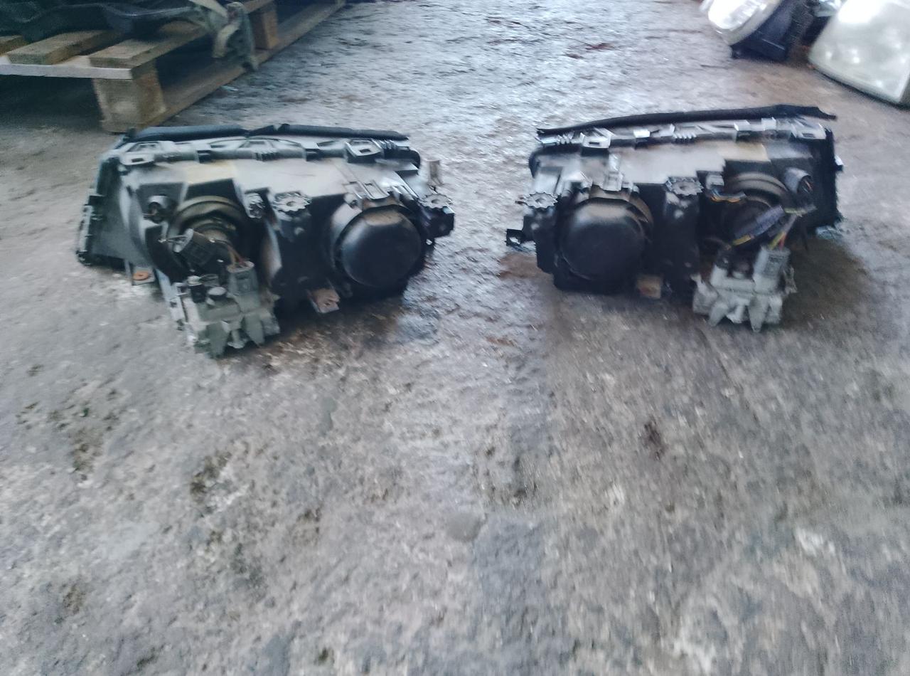 Вітаю зацікавлених на авто розборці Чемпіон !!!<br />
 Предметом оголошення є&nbsp;Фари Передні Bmw e46 lit Bi Xenon<br />
 Ціна вказана за Одну фару<br />
 Фактичний стан на фото. Гарантія 14 днів на встановлення та перевірку<br />
 Висилаємо по всій Україні по передоплаті на транспортні витрати!<br />
 Наявність та асортимент на складі постійно змінюються.<br />
 Точні деталі уточняйте по телефону +380973363743 — фото 4