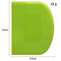 Скребок для торта пластмасовий No3