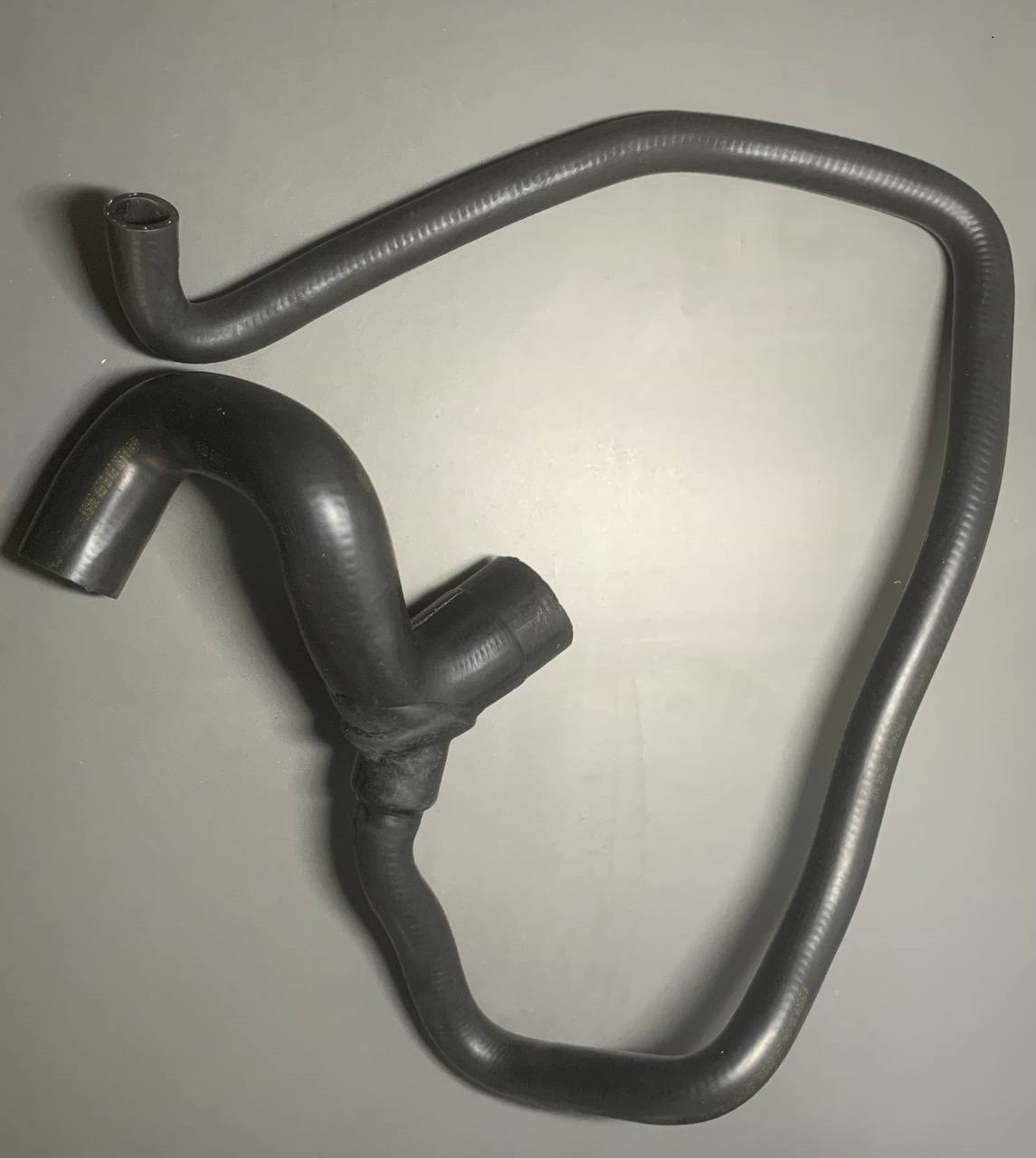 Патрубок радіатора охолодження нижній THERMOTEC DWX018TT OPEL ASTRA H 04 ->