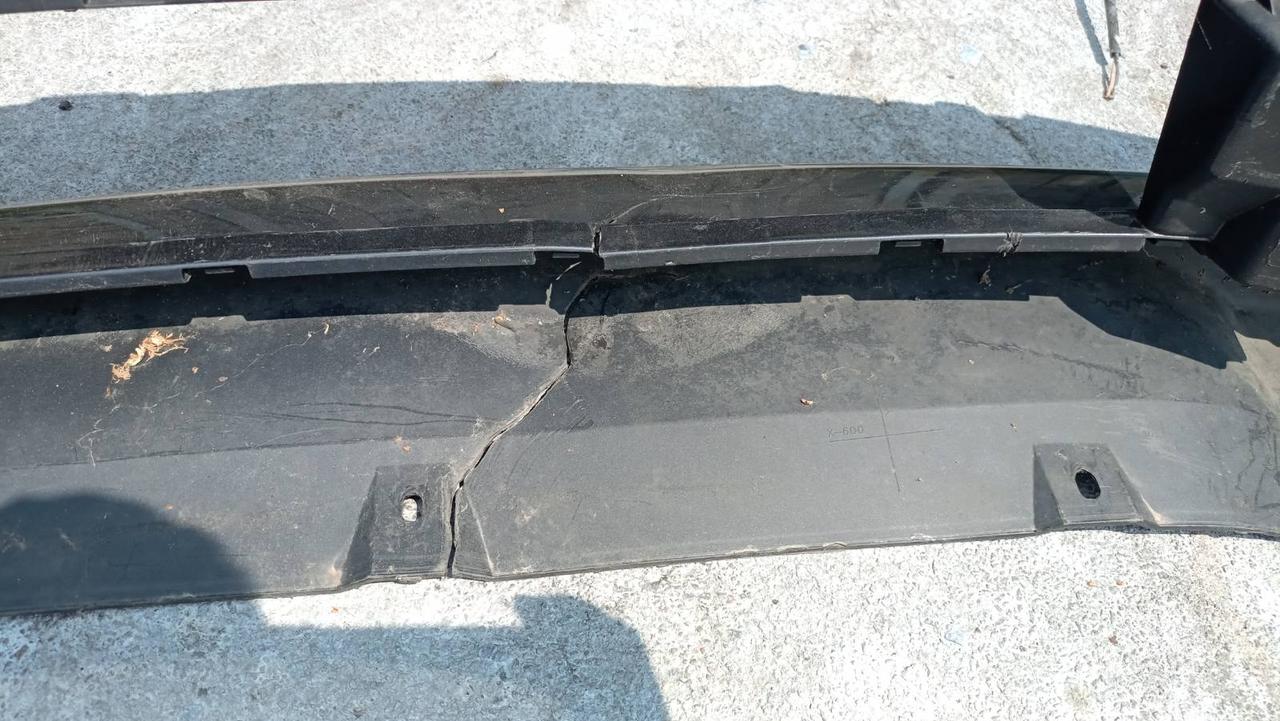 Вітаю зацікавлених на авто розборці Чемпіон !!!<br />
 Предметом оголошення є&nbsp;&nbsp;Бампер передній BMW 1 E87 E81 2007-2012 7166462<br />
 Фактичний стан на фото. Гарантія 14 днів на встановлення та перевірку<br />
 Висилаємо по всій Україні по передоплаті на транспортні витрати!<br />
 Наявність та асортимент на складі постійно змінюються.<br />
 Точні деталі уточняйте по телефону +380973363743 — фото 4