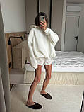 Жіночий однотонний утеплений худі в стилі оверсайз, фото 6