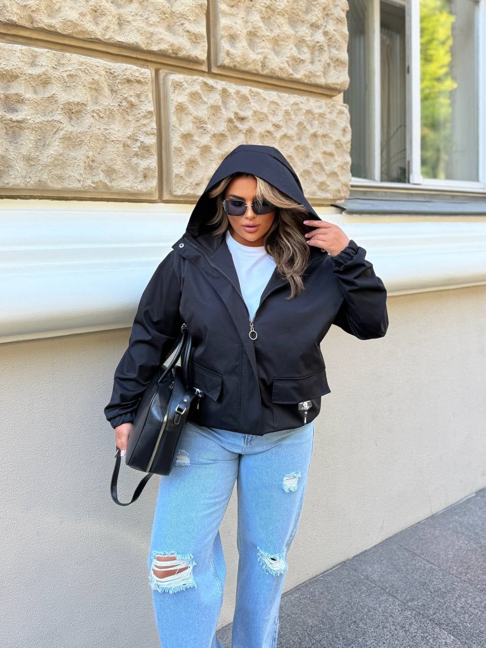 Жіноча вітрівка плащівка демісезонна з капюшоном, водовідштовхувальна, на підкладці, розмір 48-50, 52-54, 56-58 чорна, фото 1