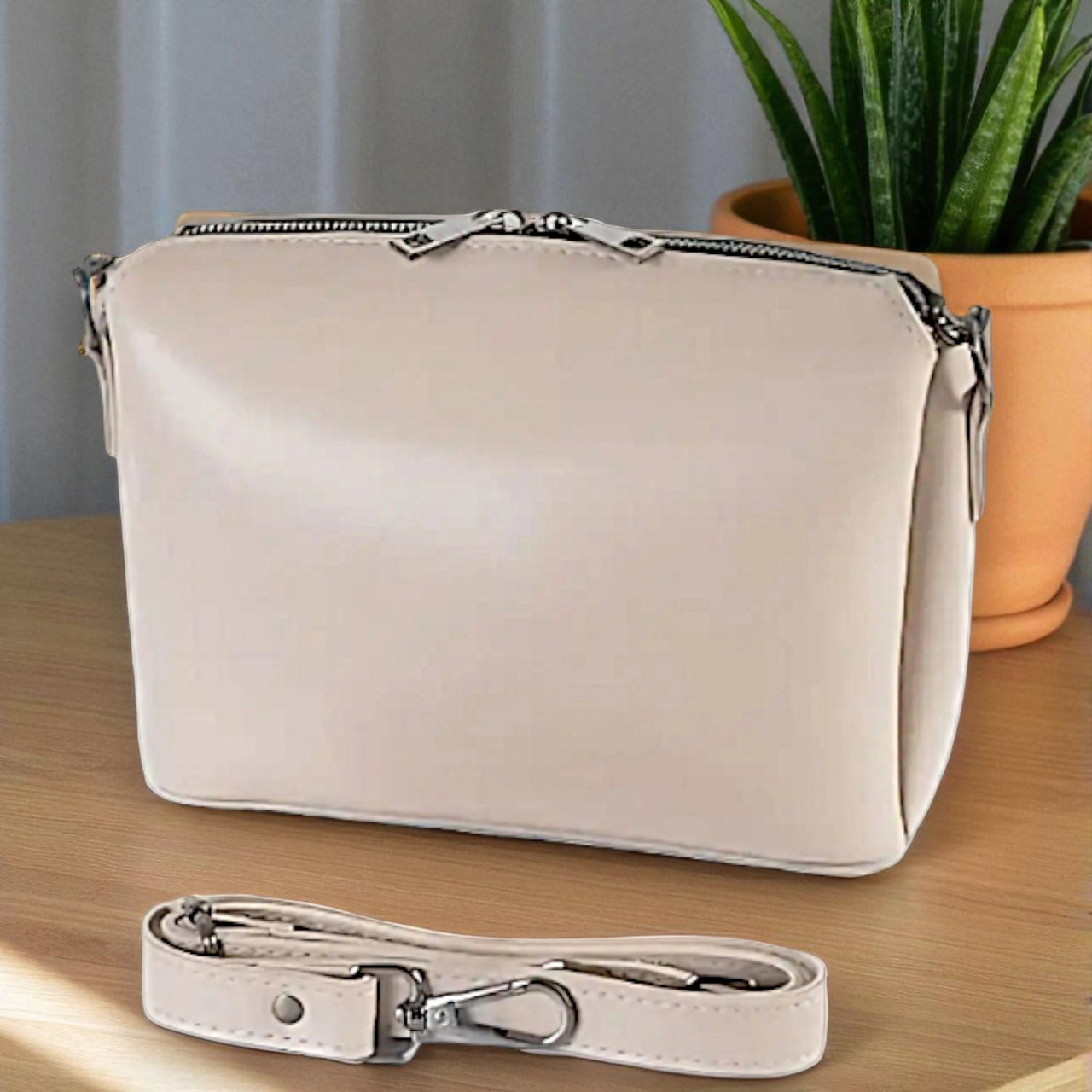 Класична сумка жіноча крос боді маленька через плече з екошкіри бежевий, фото 1