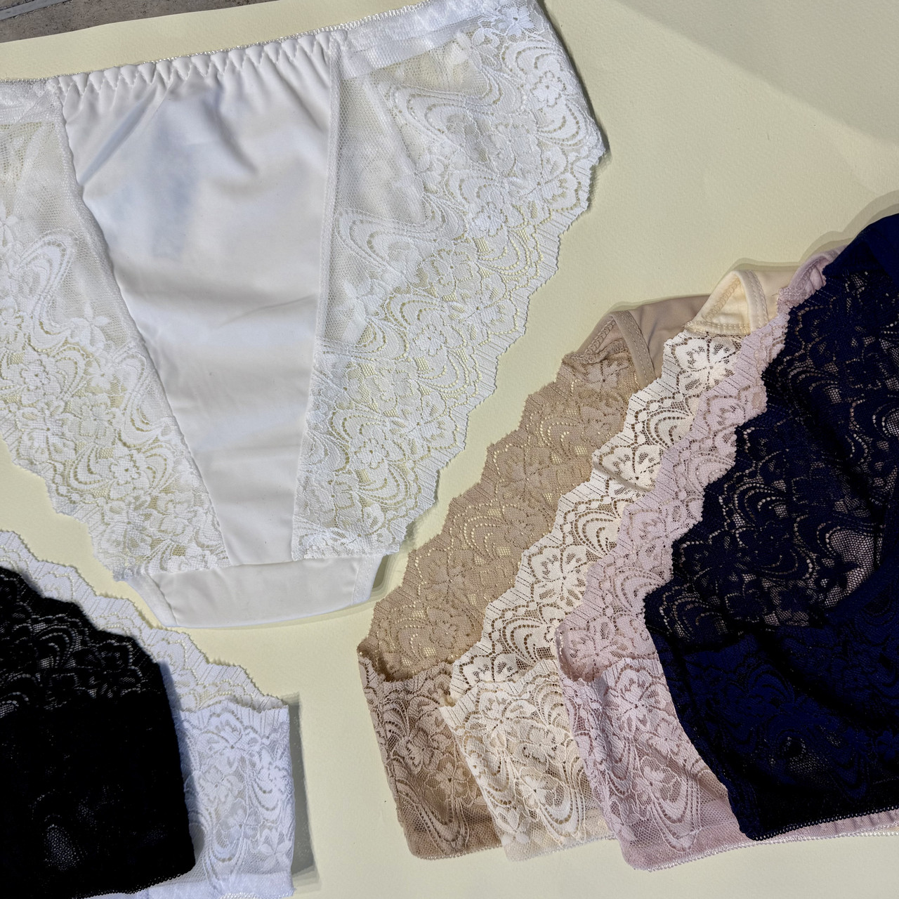 Великі трусики - сліпи BIWEIER, з мереживом спереду та позаду