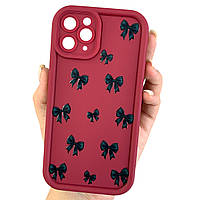 Чохол для iPhone 11 Pro бордовий з принтом з об'ємними бортами чохол з чорними бантиками