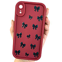 Чохол для iPhone XR бордовий з принтом з об'ємними бортами чохол з чорними бантиками