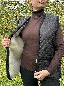 Жилет (жилетка, безрукавка) з натуральної овчини чорний стьобаний класичний (48-64 р.)