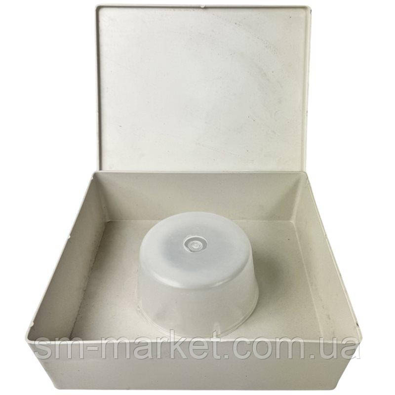 Годівниця стельова квадратна пластикова 1,8 літра