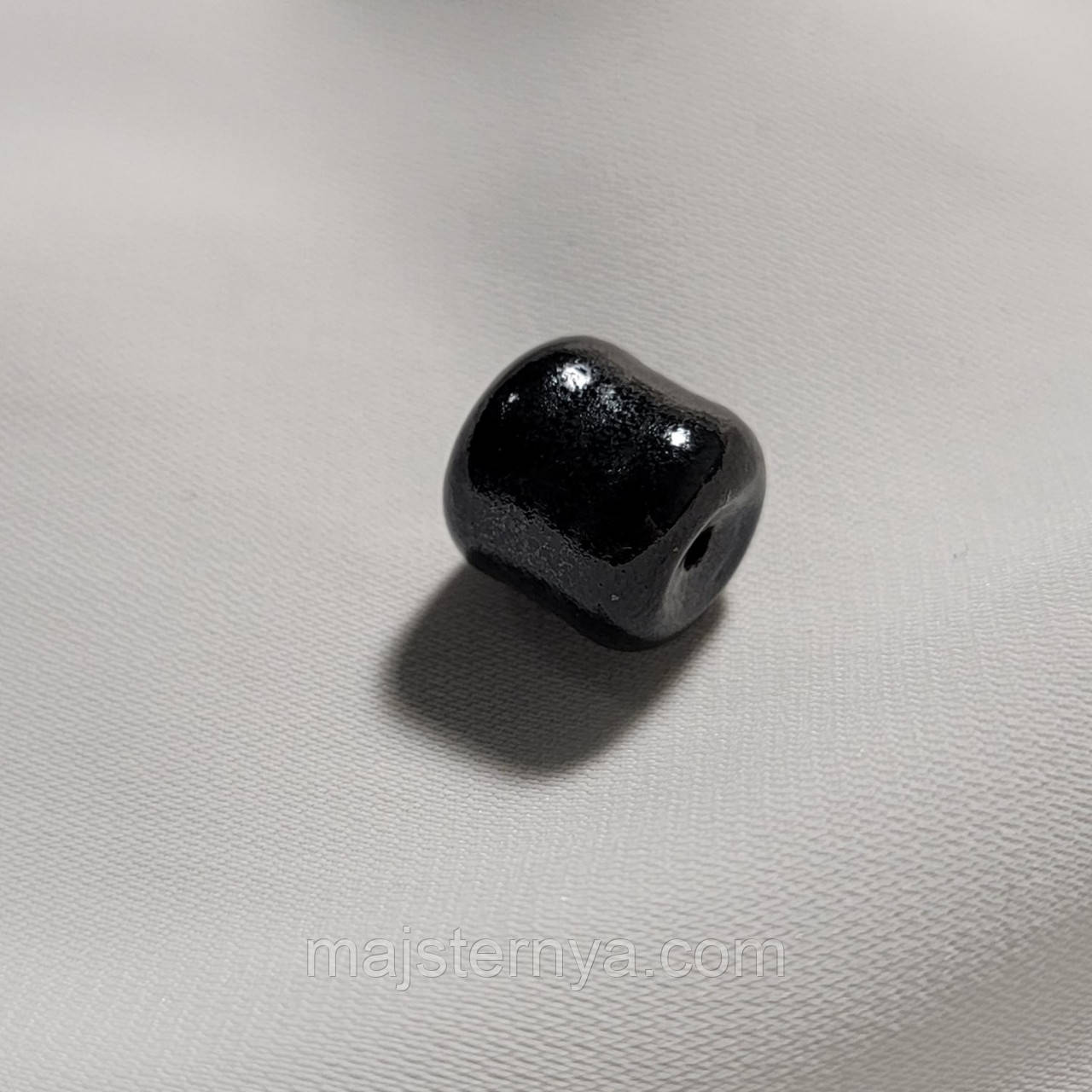 Керамічна намистина чорна, 11мм*11мм. Косівська кераміка намистини ручної роботи.